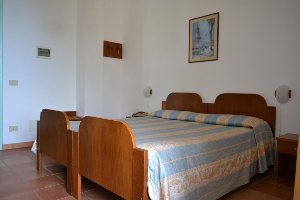 Hotel Villa Bina Sant'Angelo  Habitación foto