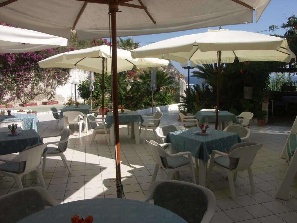 Hotel Villa Bina Sant'Angelo  Exterior foto